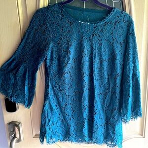 Isaac Mizrahi floral lace 3/4 bell sleeve top XXS peacock.